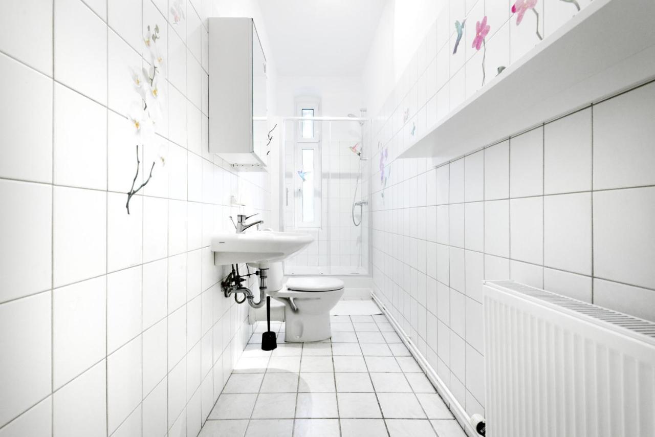 Sweet Central Tiny Apartment For 4 People Берлин Экстерьер фото